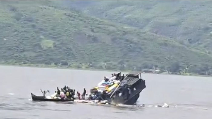 congo-boat-2503110259