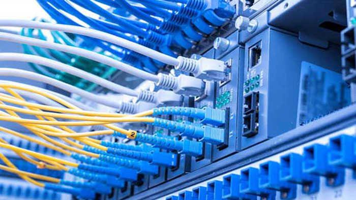 Internet-2504190959