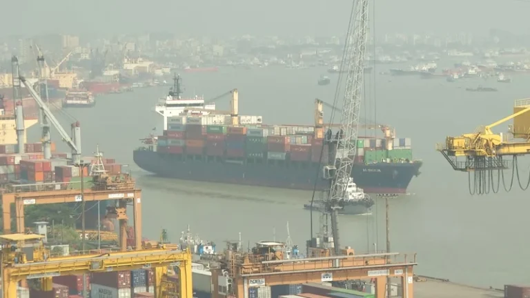 port-1744456902