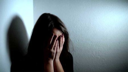Women-2506290546