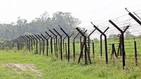 Border-2507120551