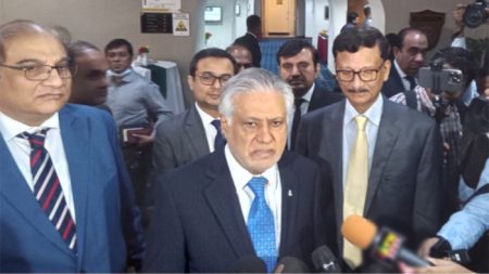 Ishaq-Dar-2508240745